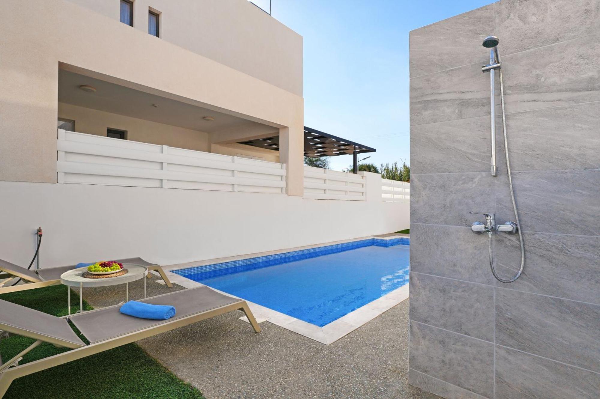 פרוטאראס Villa Queen Valentina מראה חיצוני תמונה