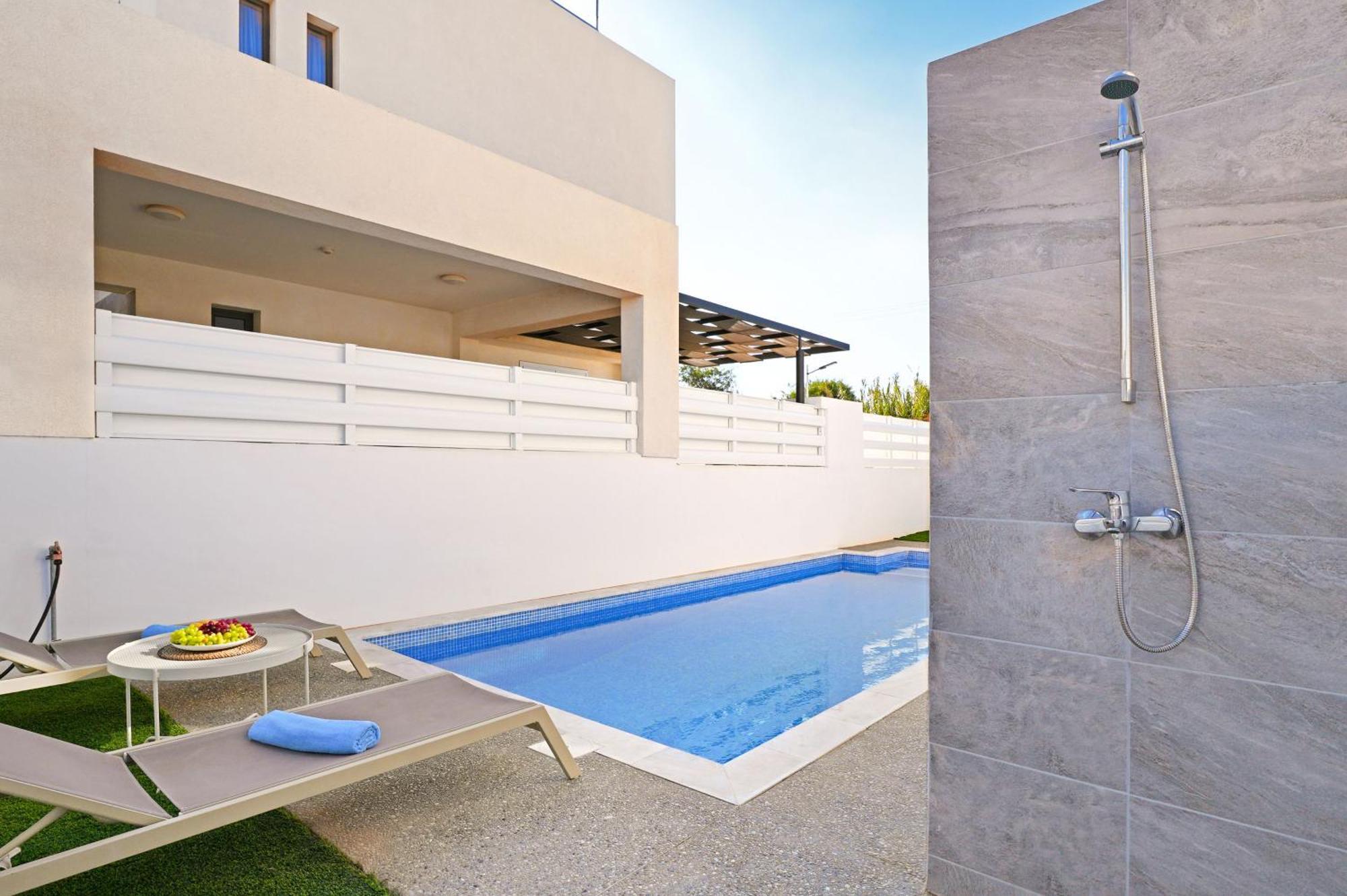 פרוטאראס Villa Queen Valentina מראה חיצוני תמונה